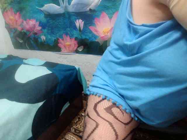 AnnaGoldXx webcam