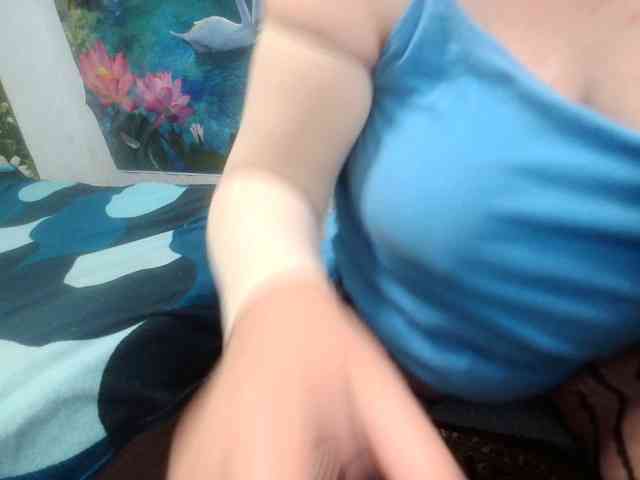 AnnaGoldXx webcam