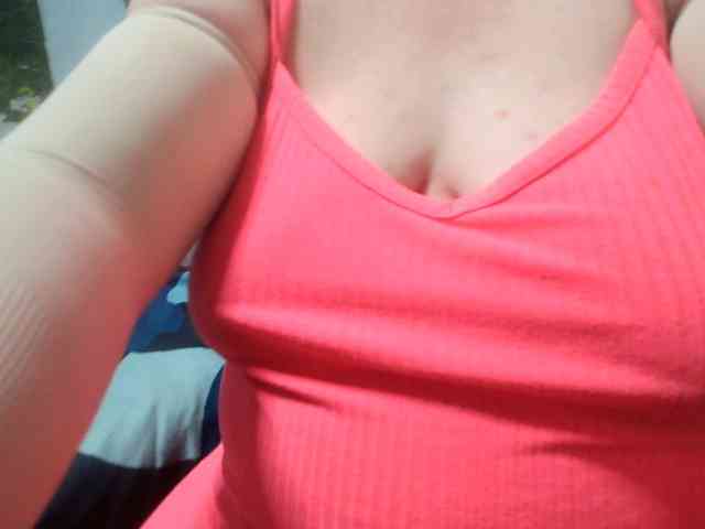 AnnaGoldXx webcam