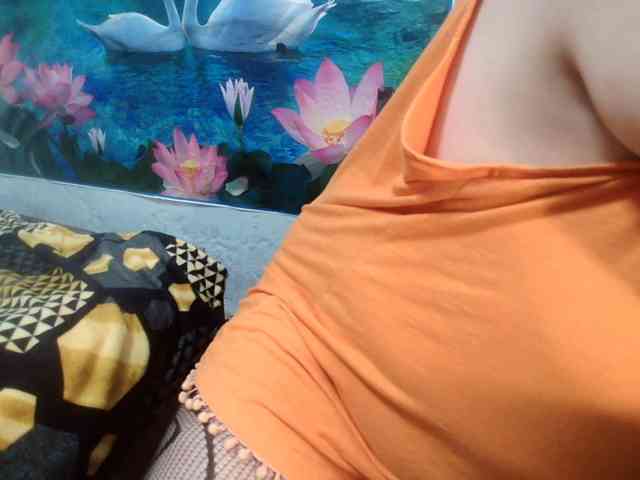 AnnaGoldXx webcam