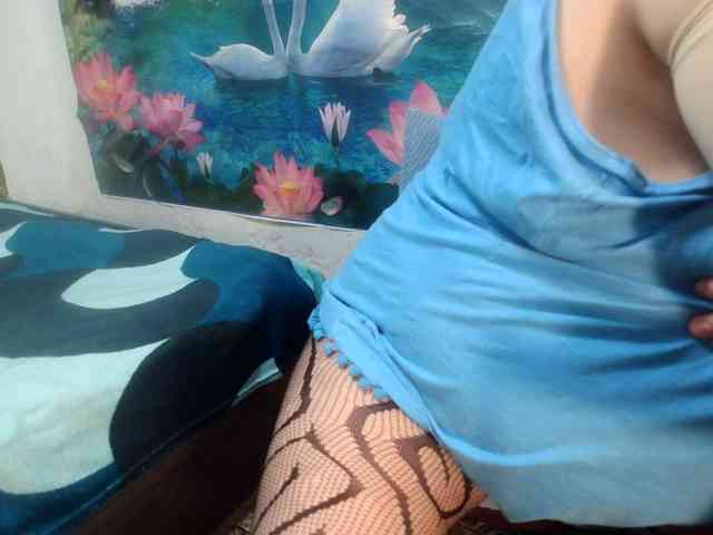 AnnaGoldXx webcam