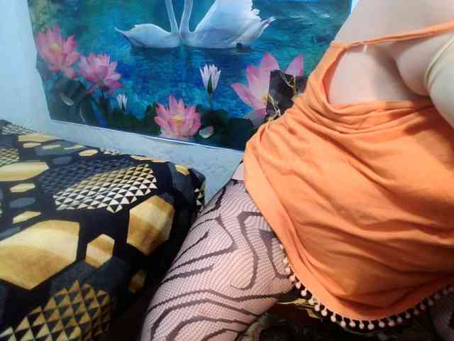 AnnaGoldXx webcam