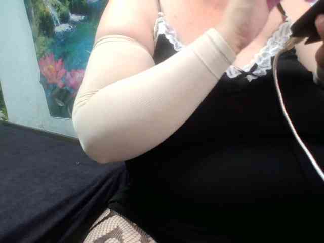 AnnaGoldXx webcam
