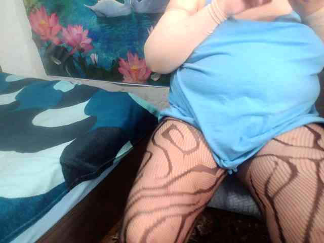 AnnaGoldXx webcam