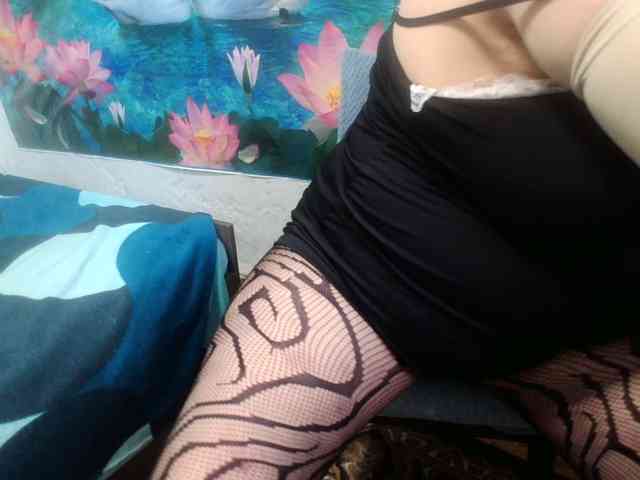 AnnaGoldXx webcam