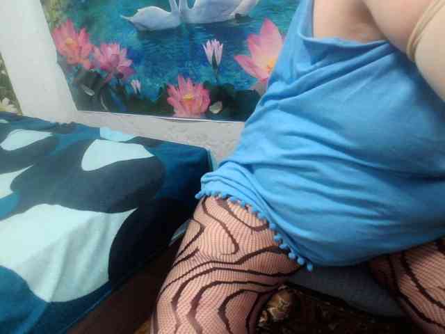 AnnaGoldXx webcam