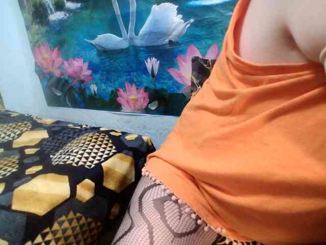 AnnaGoldXx webcam