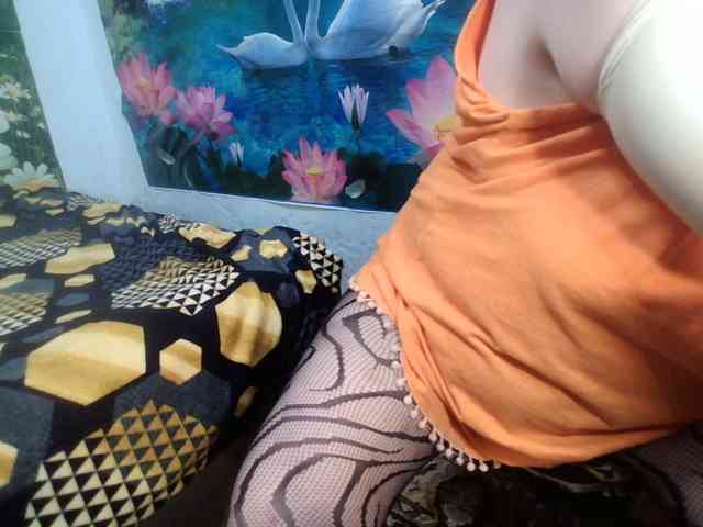 AnnaGoldXx webcam