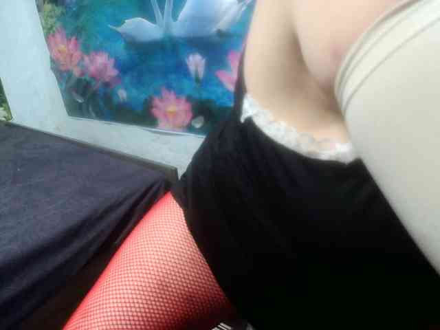 AnnaGoldXx webcam