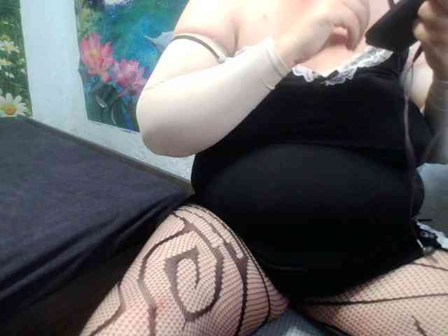 AnnaGoldXx webcam