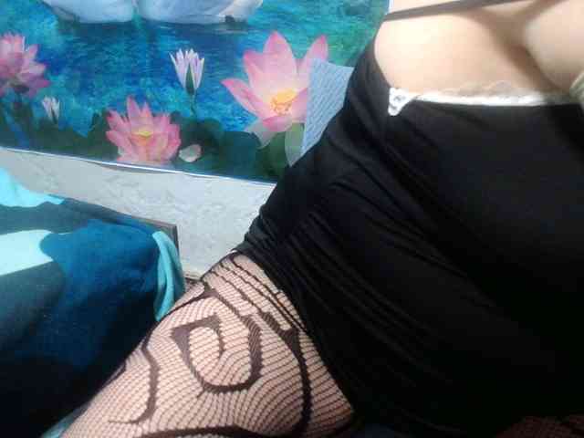 AnnaGoldXx webcam