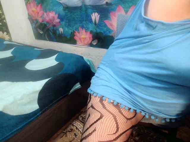 AnnaGoldXx webcam