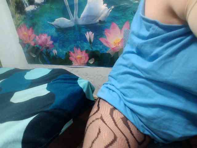 AnnaGoldXx webcam