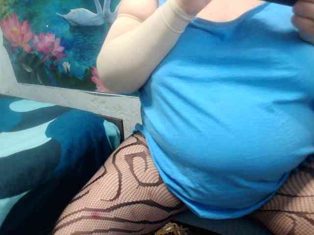 AnnaGoldXx webcam