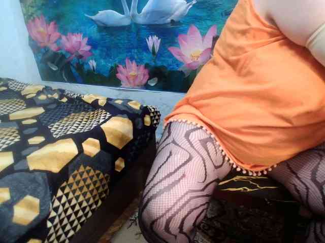 AnnaGoldXx webcam
