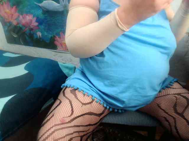 AnnaGoldXx webcam