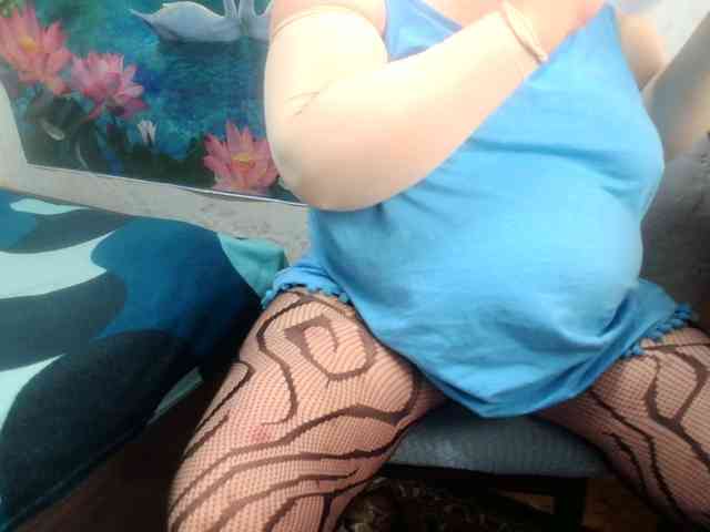AnnaGoldXx webcam