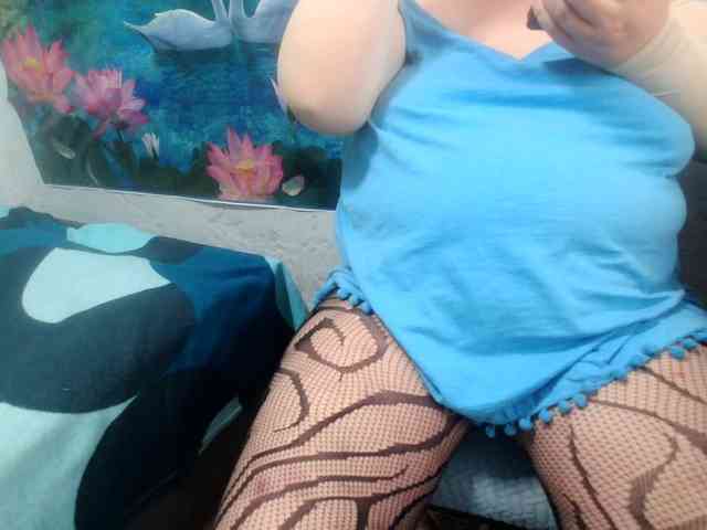 AnnaGoldXx webcam