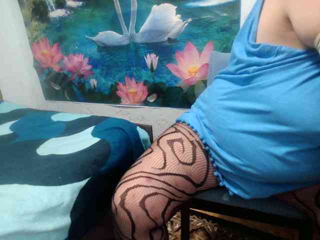 AnnaGoldXx webcam