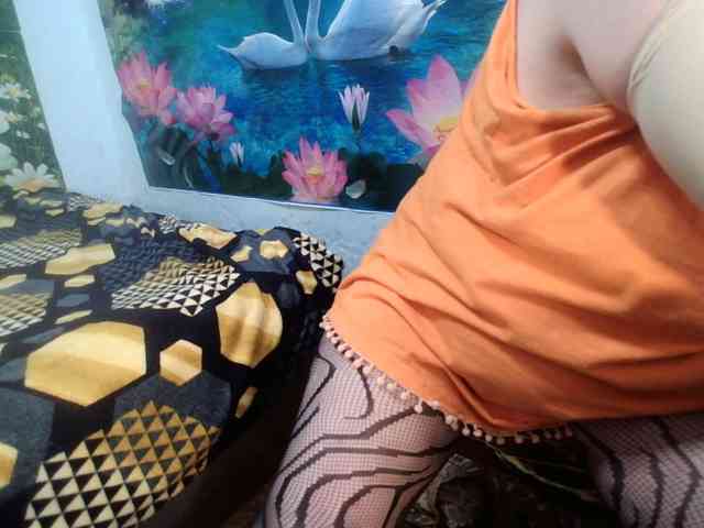 AnnaGoldXx webcam