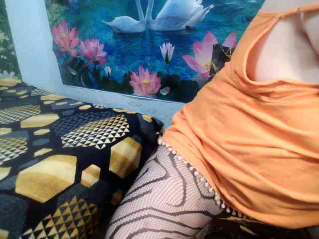 AnnaGoldXx webcam