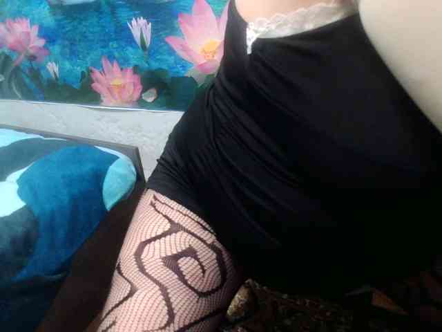 AnnaGoldXx webcam