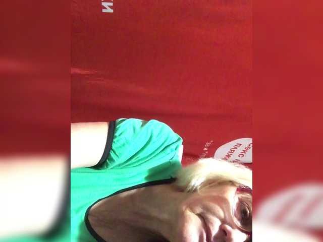 klounessa live cam on BongaCams