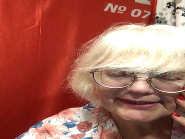 klounessa live webcam show