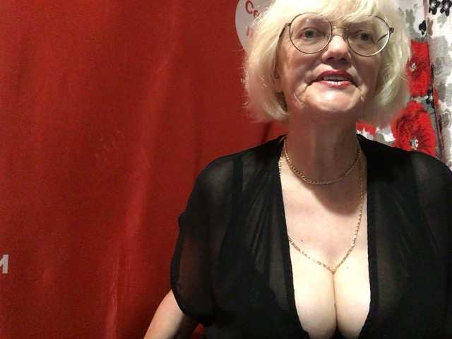 klounessa live cam on BongaCams