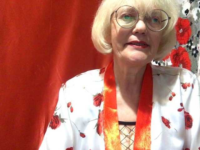 klounessa live cam on BongaCams