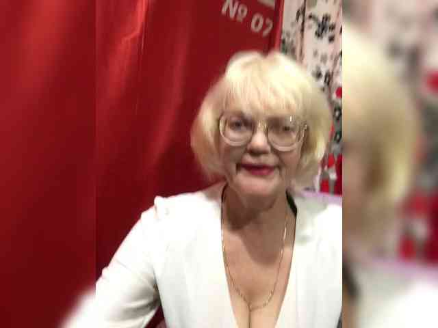 klounessa Sex Cam Show