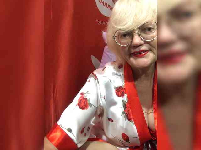 klounessa Live Webcam on BongaCams