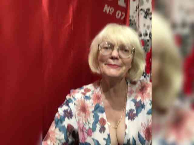 klounessa Sex Cam Show
