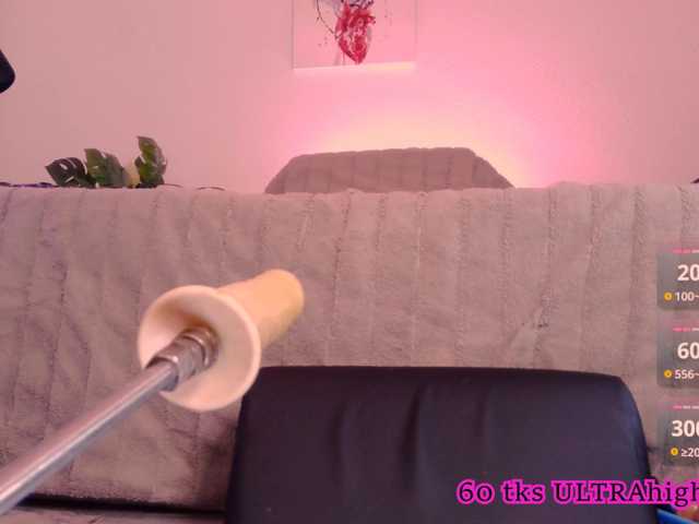 Marycum2u, live now on BongaCams
