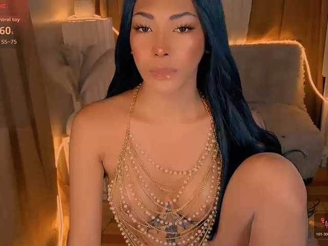xqueenyunis