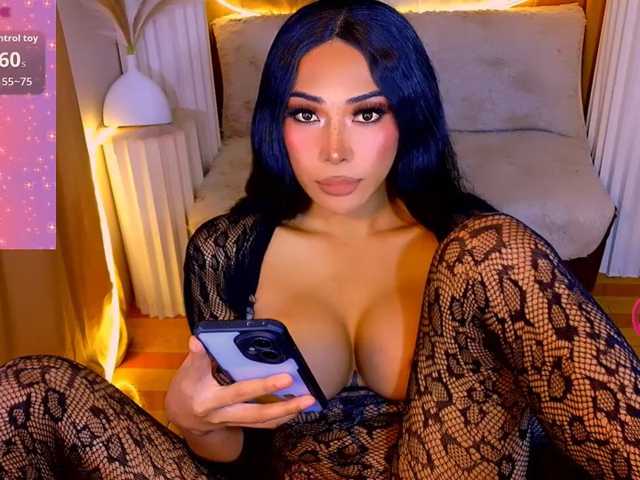 xqueenyunis
