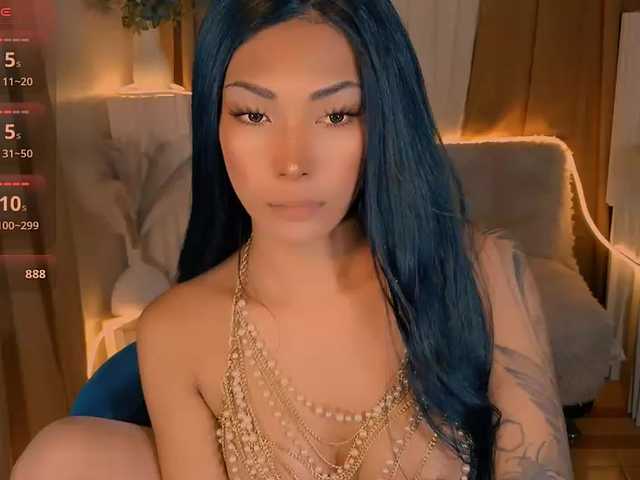 xqueenyunis