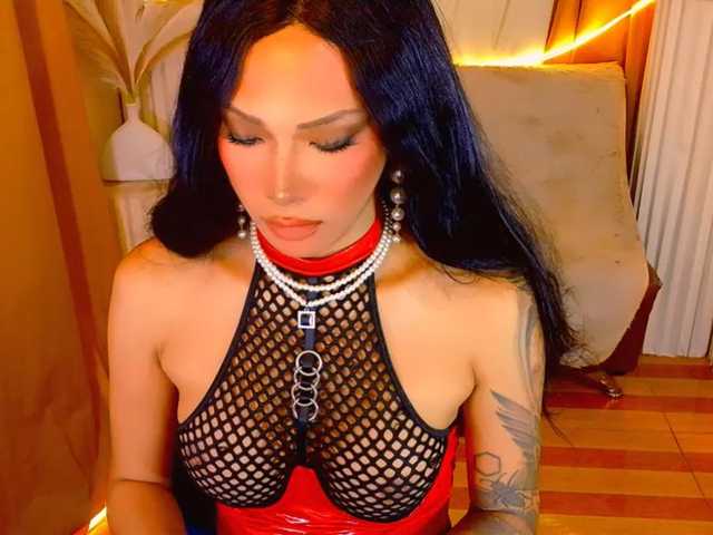 xqueenyunis