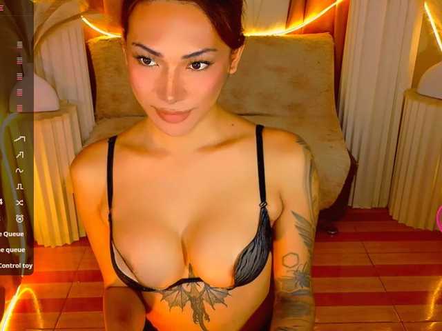 xqueenyunis