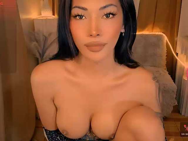 xqueenyunis