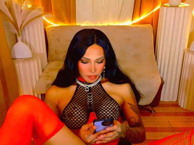 xqueenyunis