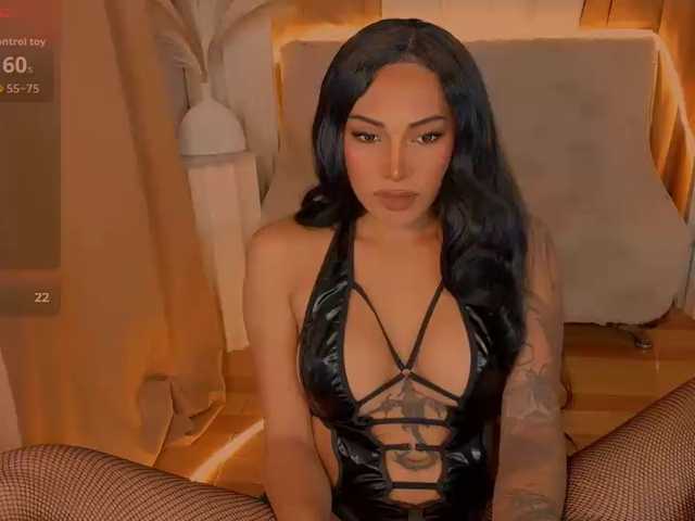 xqueenyunis