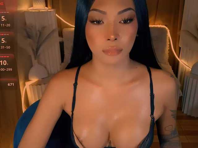 xqueenyunis