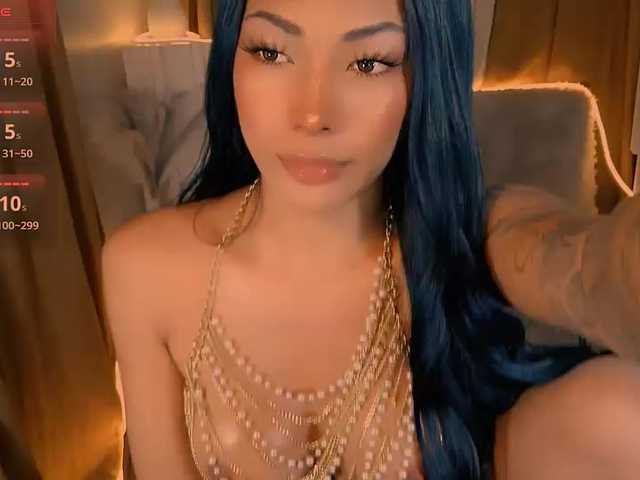 xqueenyunis