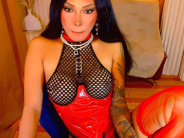 xqueenyunis