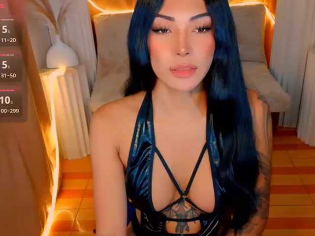 xqueenyunis