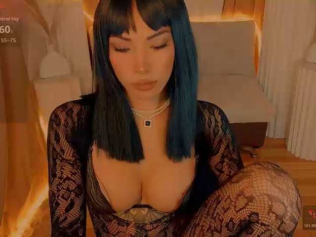 xqueenyunis