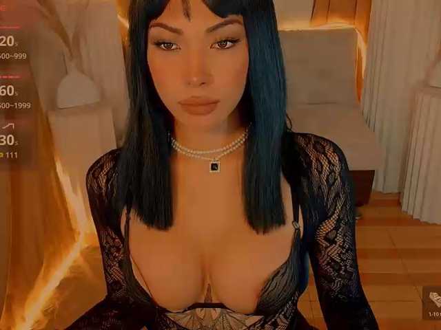 xqueenyunis