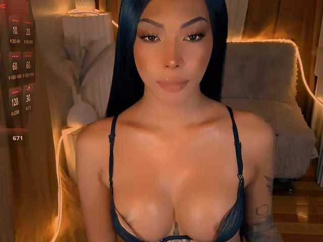 xqueenyunis