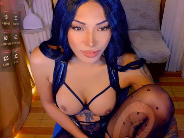 xqueenyunis
